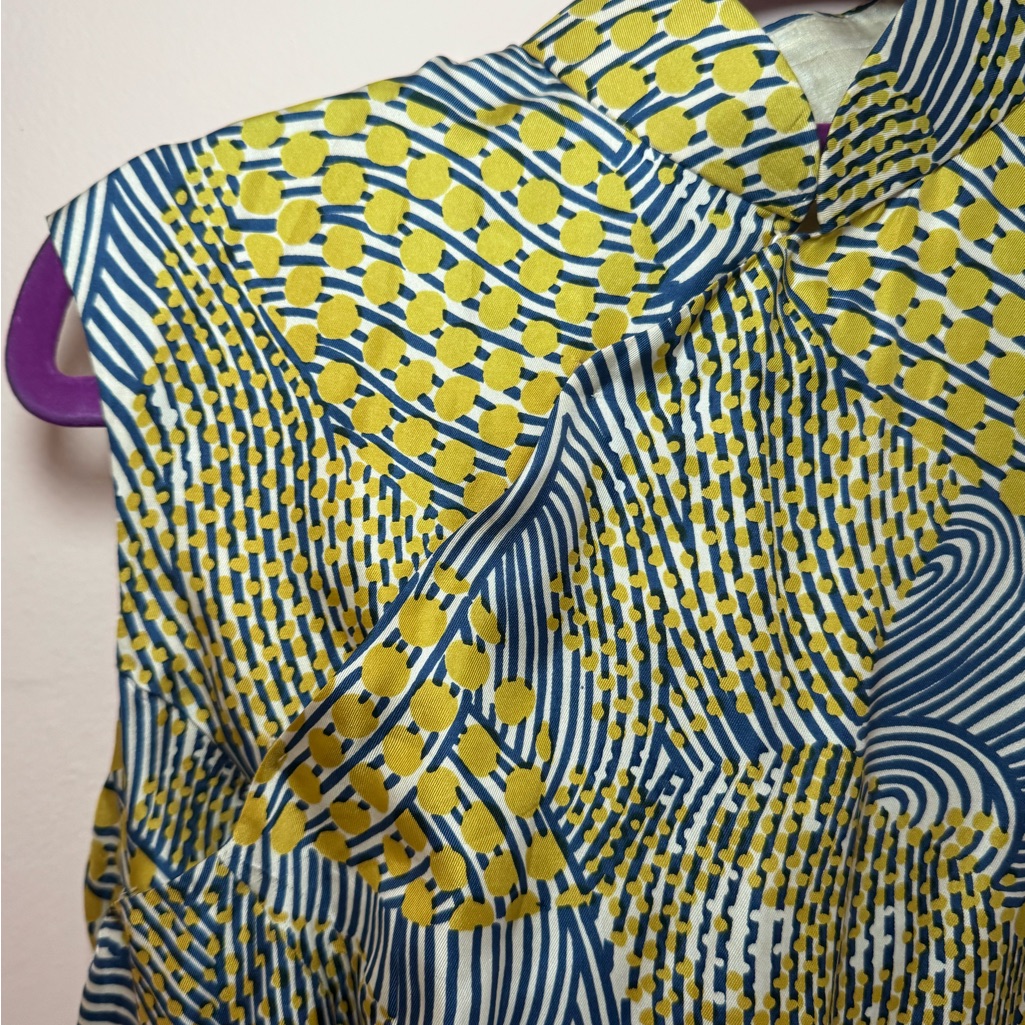 Vibrant Yellow And Blue Silk Cheongsam Vibrant Yellow And Blue Silk Cheongsam